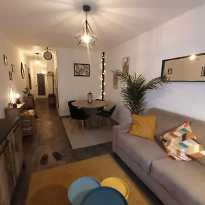 centre-ville-menton-4-couchages-et-equipements-bebe.fr-provencehotel.com/