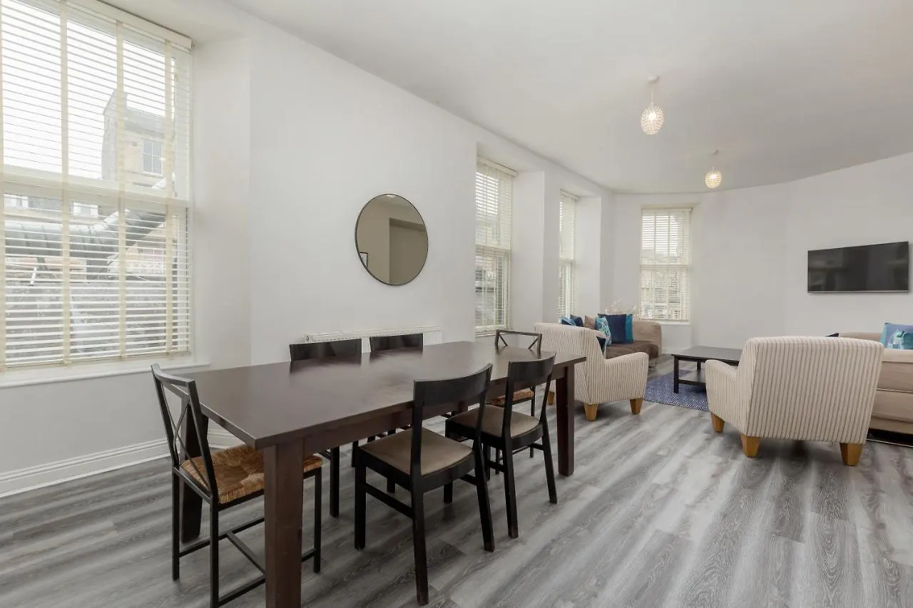 Southside Apartments By Destination Edinburgh