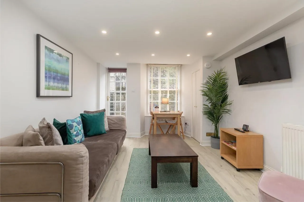 Southside Apartments By Destination Edinburgh